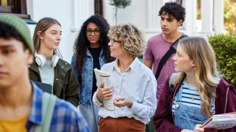 group of kids on a college tour