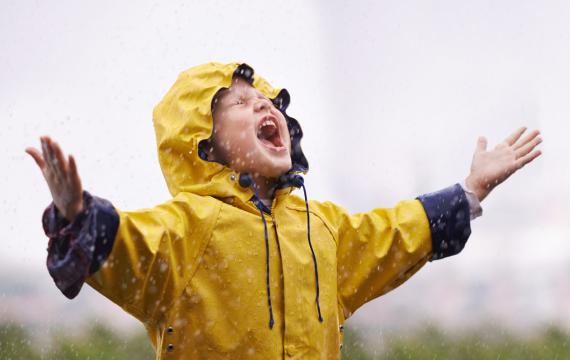 child-in-the-rain