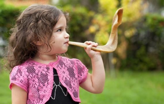 Girl with shofar