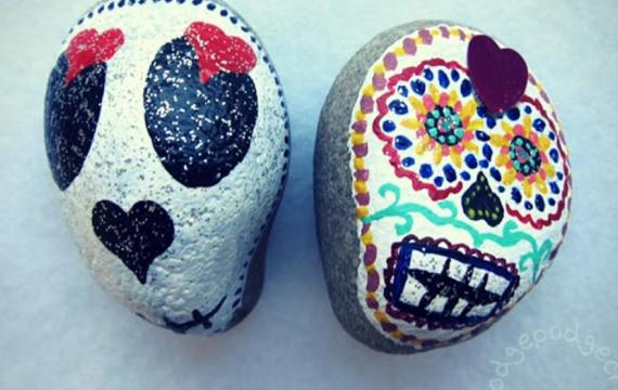 Día de los Muertos stones
