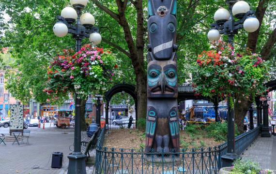 A tlingit totem pole in Seattle's Pioneer Square neighborhood
