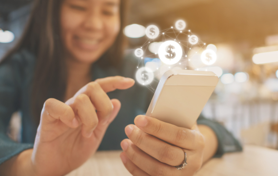 girl starting savings as a beginner investor