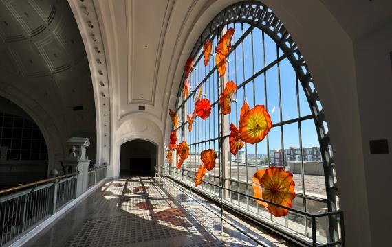 Dale Chihuly art installation on the second floor of Union Station