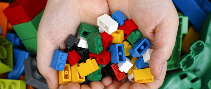 Kid-holding-Lego