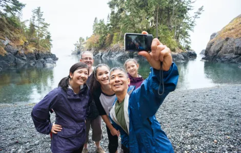 family memory hiking selfie