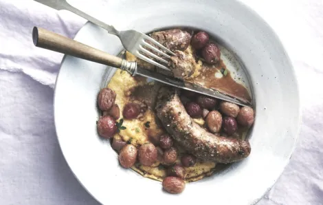 Italian sausages with roasted grapes