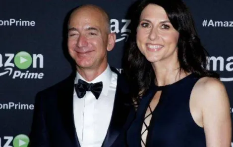 Bezos and wife
