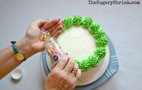 cake sprinkles topping