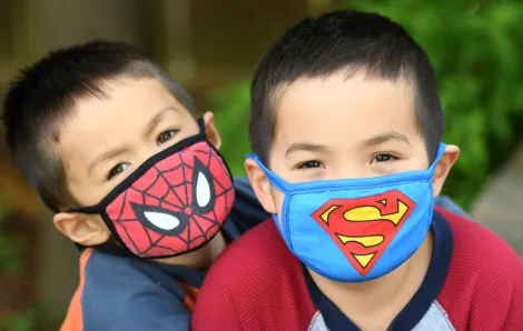 kids-wearing-masks