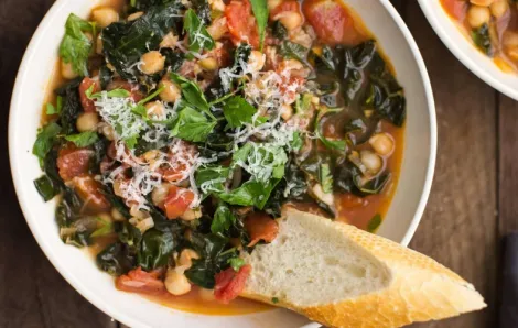 kale-chickpea-stew