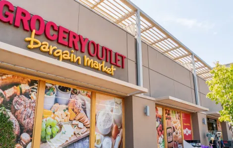 grocery outlet exterior