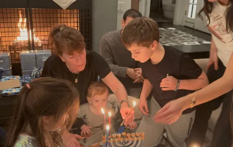 hanukkah lighting