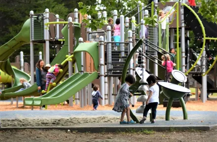 things to do this weekend in seattle with kids at a the wallingford playground