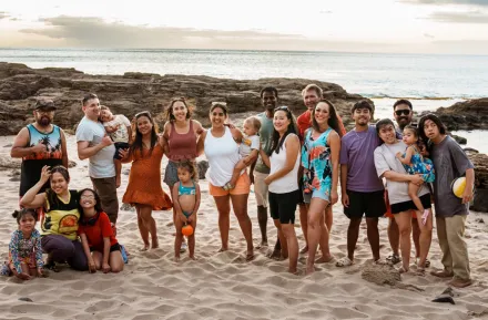 large group on vacation together