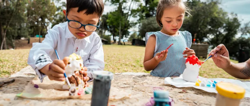 kids painting outside