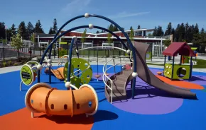 Meadow-crest-playground-park-inclusive-accessible-playgrounds-near-seattle