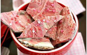 pink-chocolate-bark