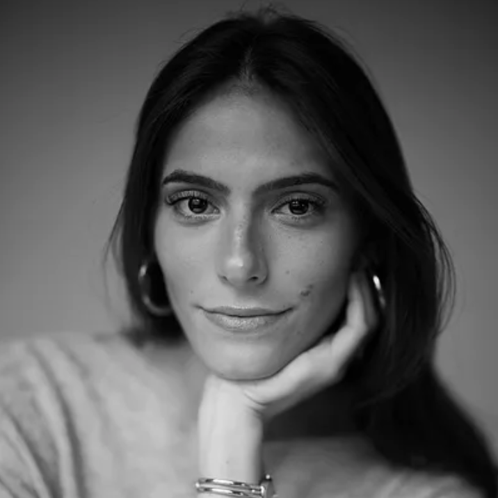 maya sulkin author headshot