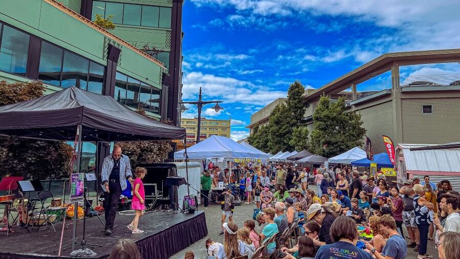 crowds watching the stage at Bremerton Blackberry Festival, a Labor Day weekend event