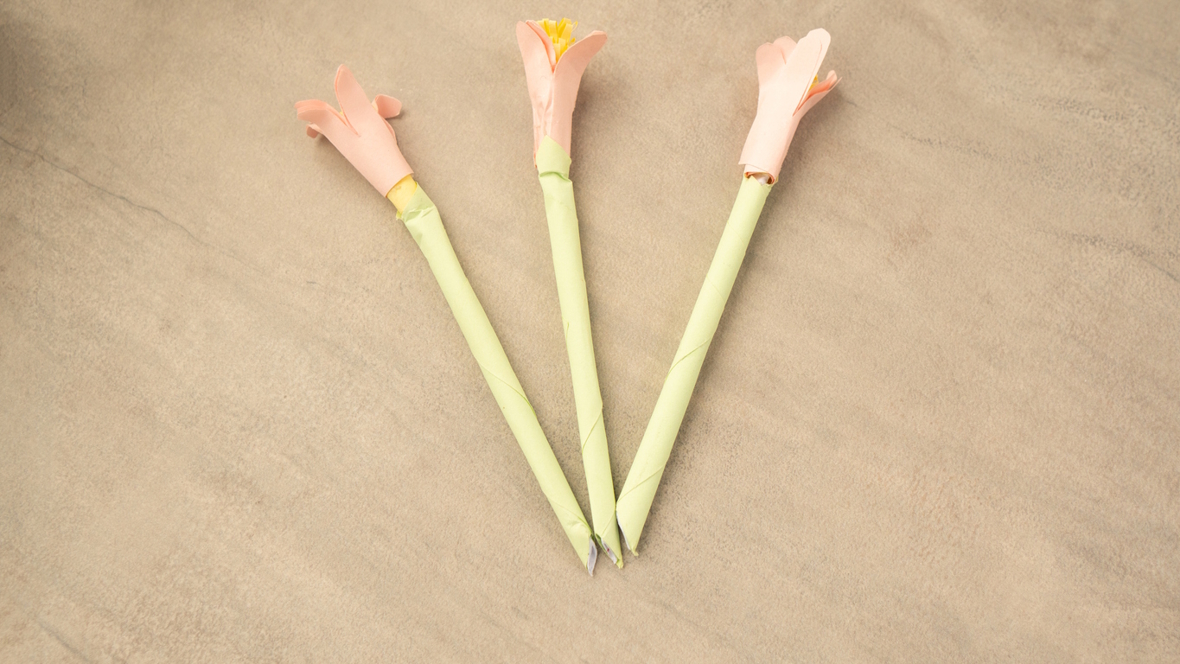 Paper lilies spring craft