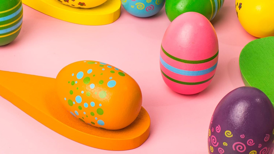 Wooden egg and spoon race set for Easter game