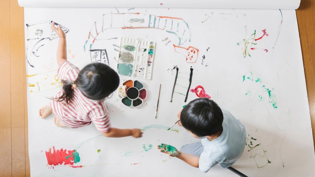 12 Butcher Paper Crafts to Keep Kids Busy for Hours