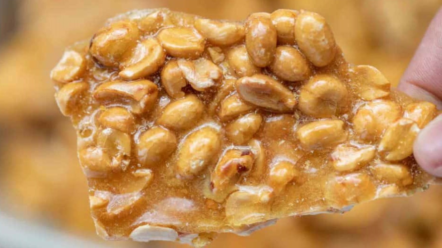Peanut brittle