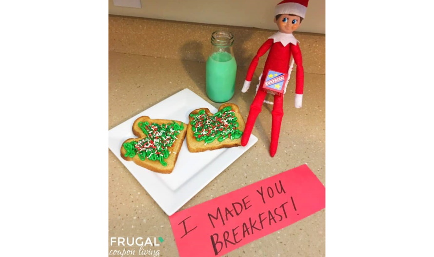 Elf-makes-breakfast