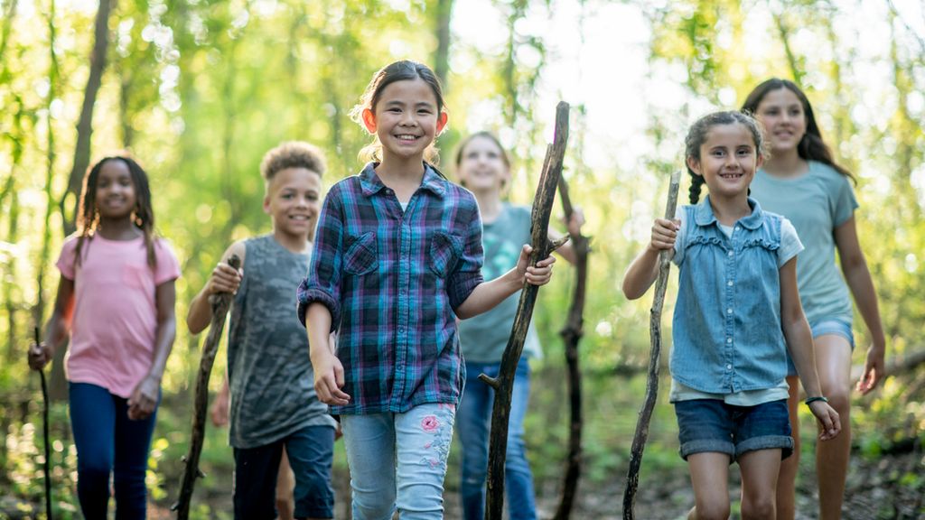 Take It Outside: How Outdoor Learning Benefits Kids
