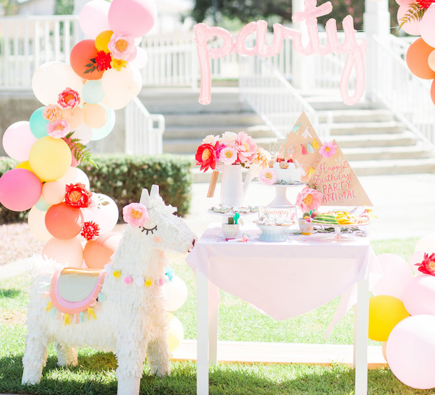 llama birthday party theme