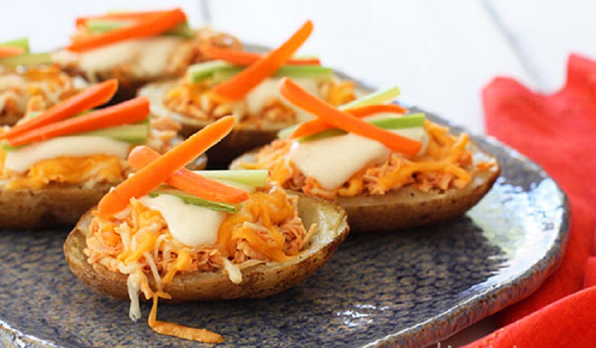 Skinny buffalo chicken potato skins