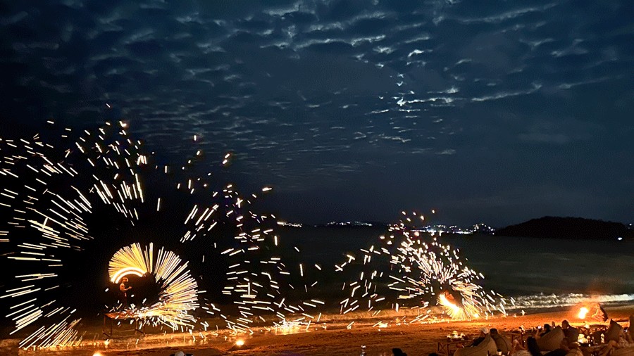 beach fire show in Thailand for families to enjoy when traveling in Samui