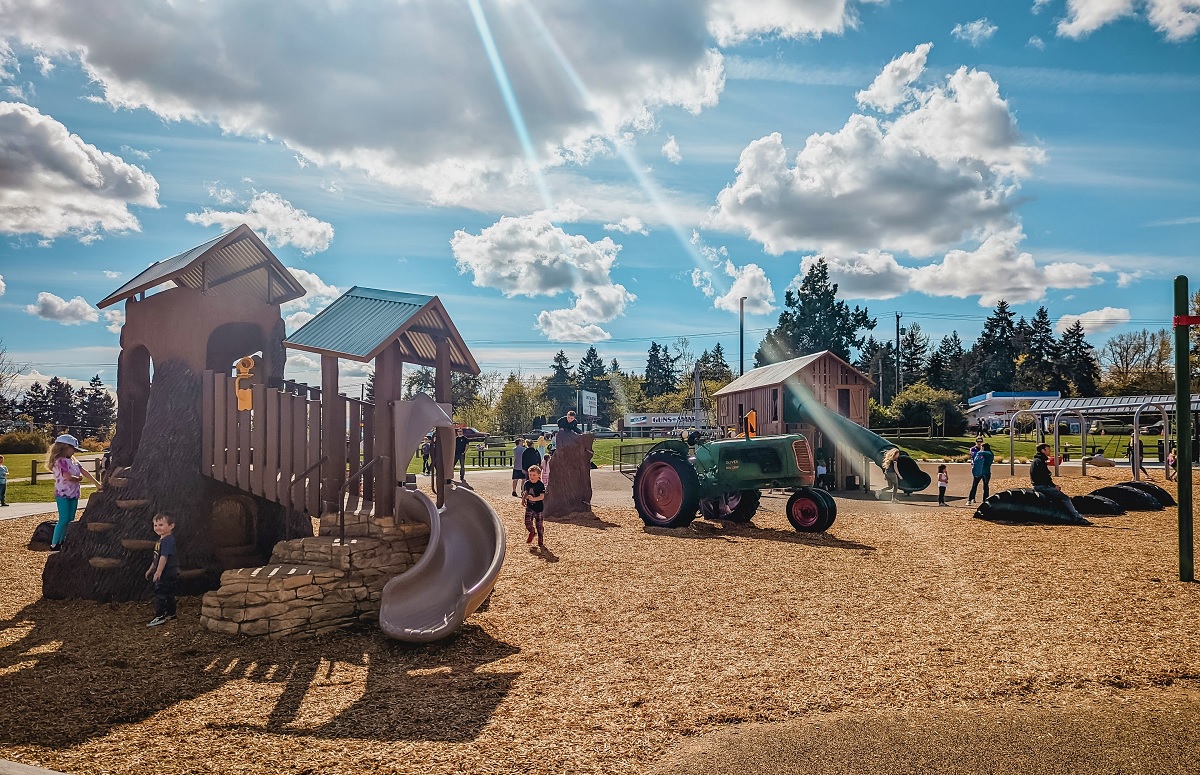 Edgewood Park tractor and sun rays