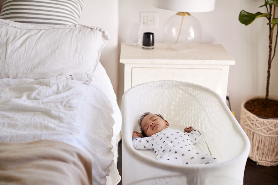 baby sleeping five factors baby needs to thrive