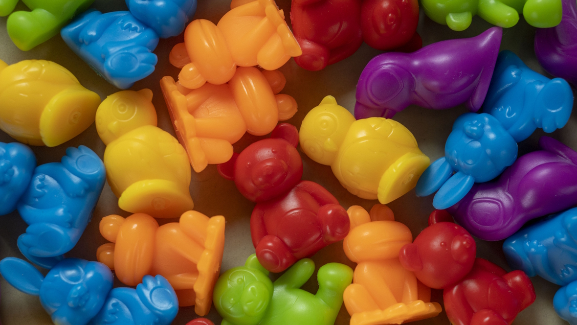 plastic animal beads