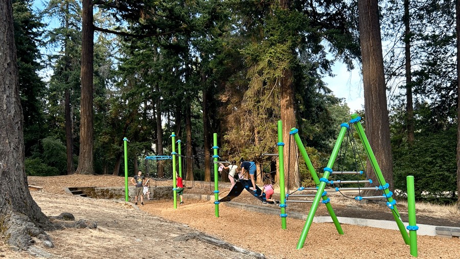 Climbing course at Lincoln Park's West Seattle playground