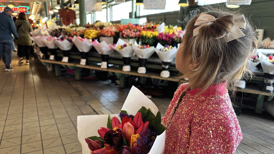 Seattle’s Pike Place Market: What to Do, See and Eat With Kids