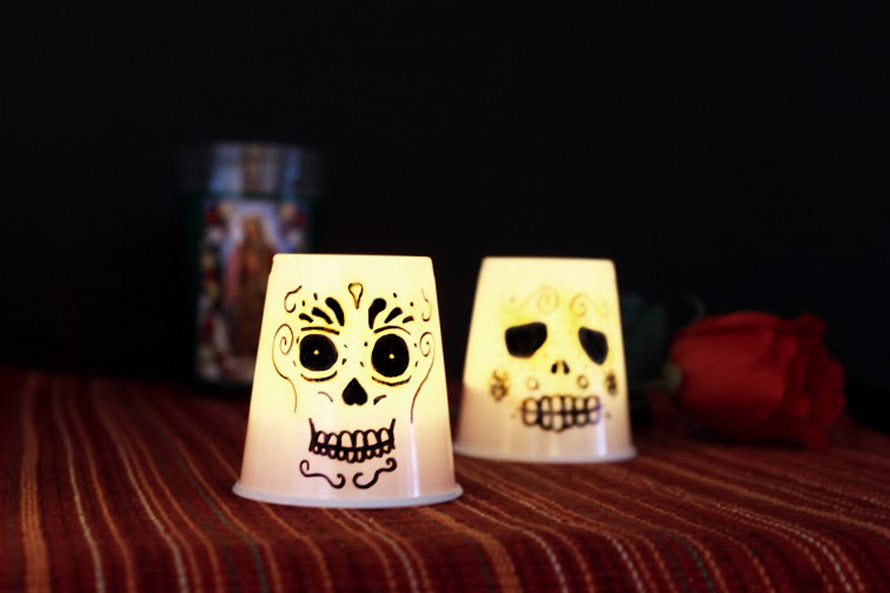 Día de los Muertos lanterns