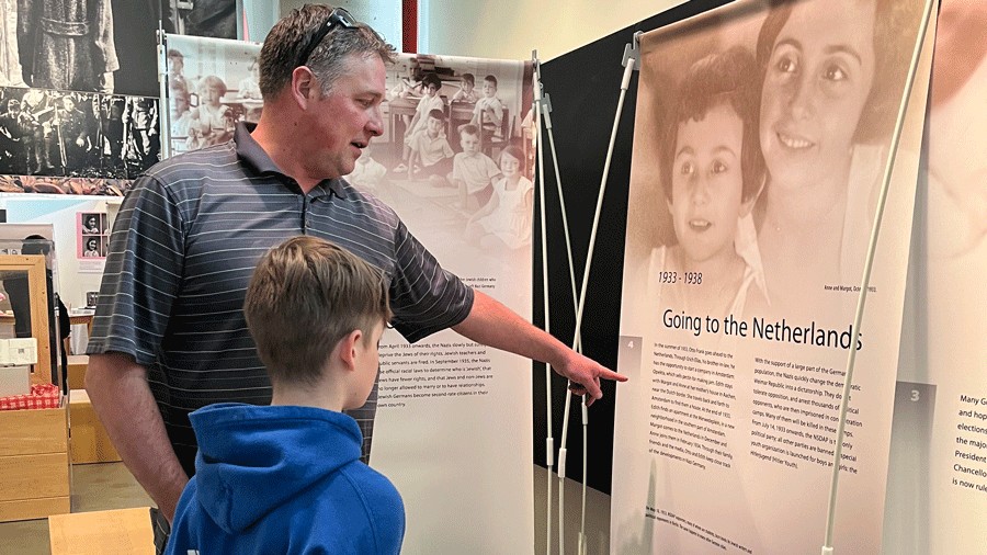 ‘Let Me Be Myself: The Life Story of Anne Frank’ On View in Seattle