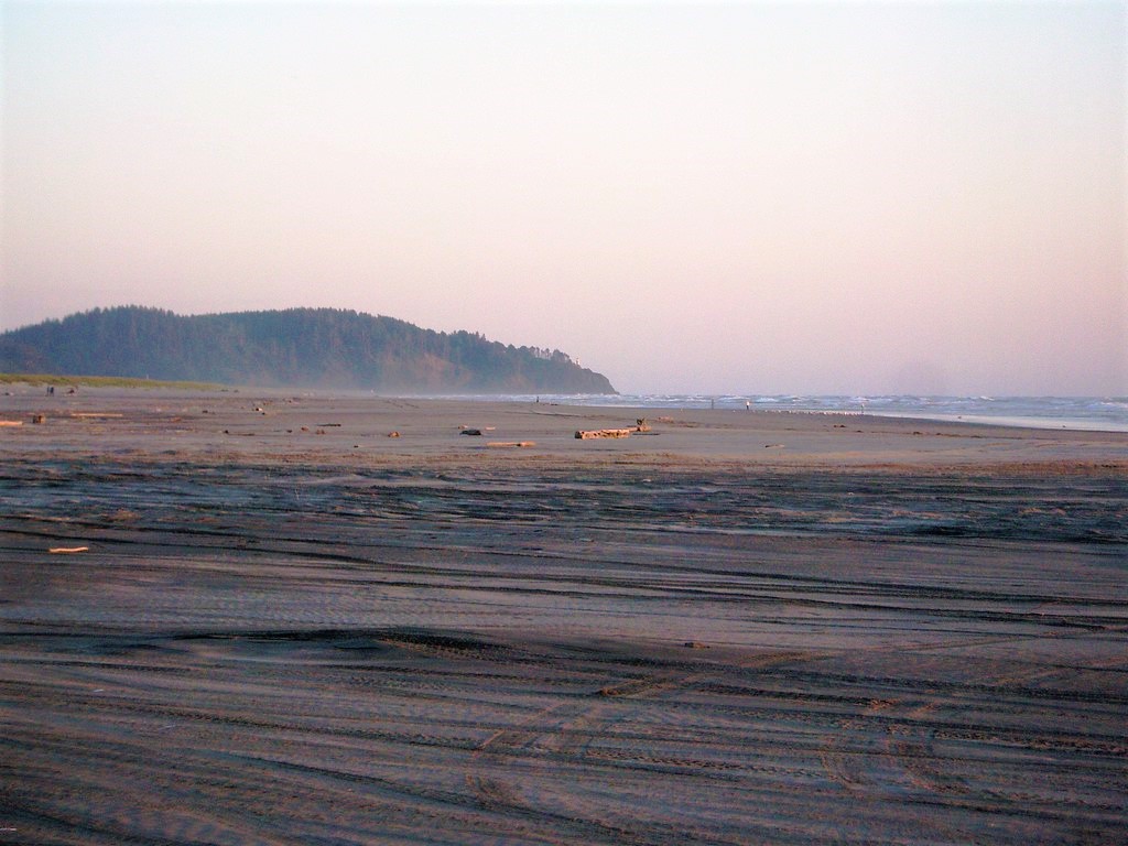 long-beach-amazing-washington-sights-to-visit-with-kids