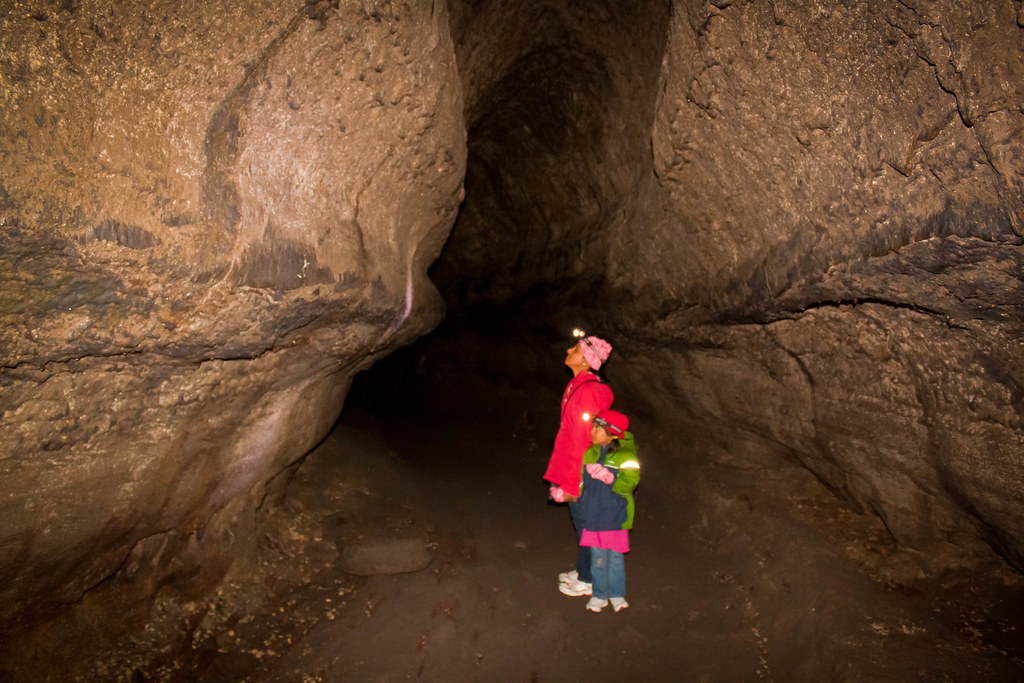 Ape-caves-natural-wonders-to-visit-with-kids-Washington