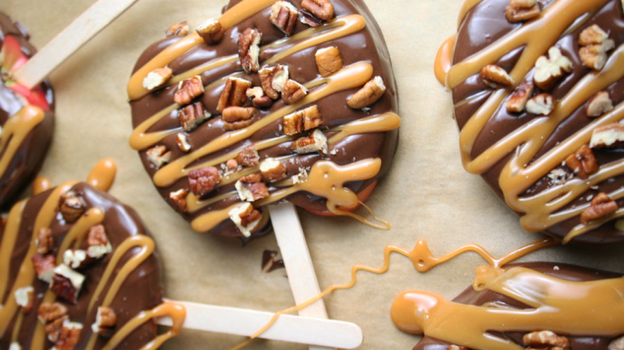 Chocolate Turtle Apple Slices