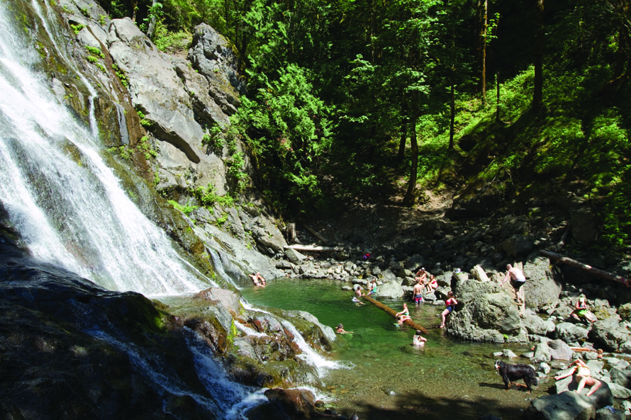 Rocky Brook Falls kid-friendly swimming hole in Washington