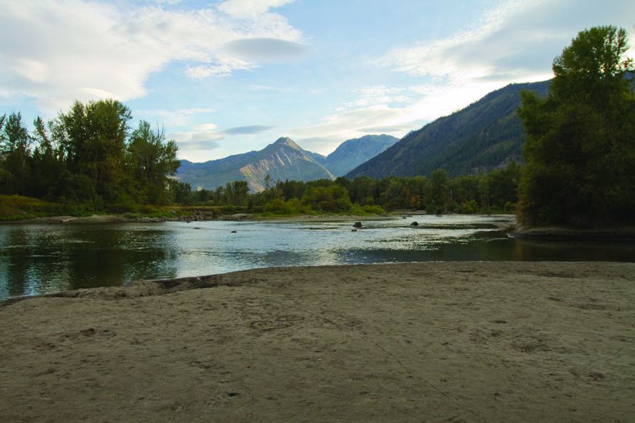 Leavenworth Town Beach kid-friendly swimming hole in Washington