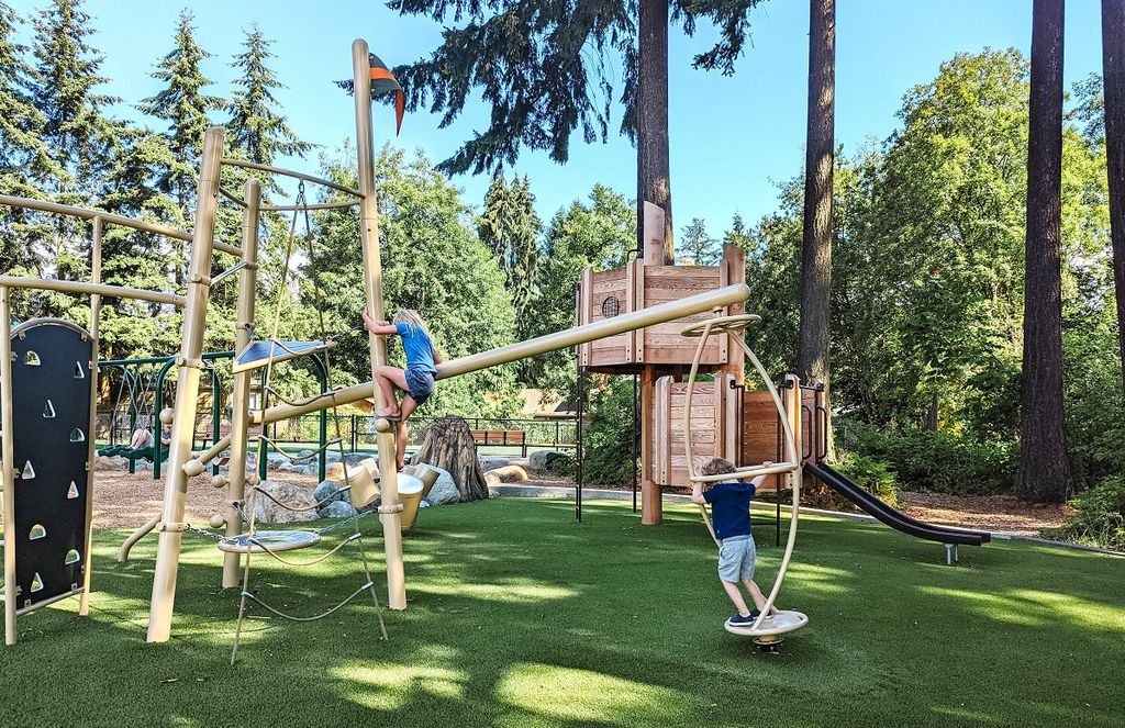 South Lynnwood Park’s New Playground Offers Cool Summer Fun