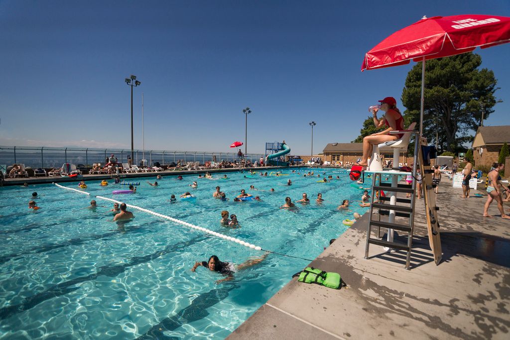 Summer Swimming: Outdoor Pools and Water Parks in Seattle, Tacoma and Beyond