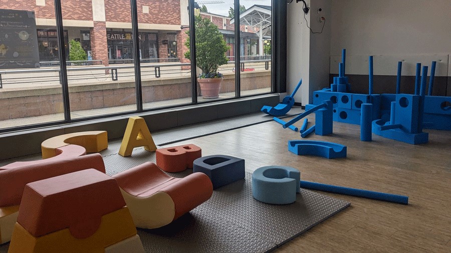 Oversized blue building blocks and funky pillows give kids unlimited indoor play option at Kids Magic Lab