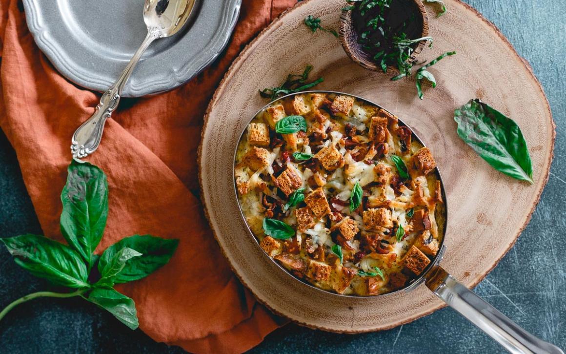 Everything Bagel Breakfast Strata