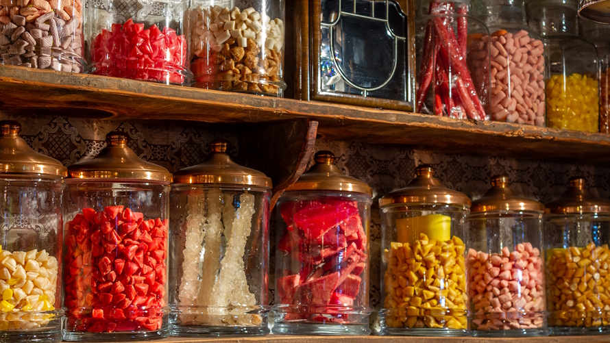 Jars of candy at the best candy shop in Seattle, Bellevue and the Eastside