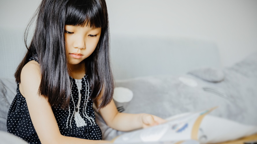 Kid-reading-book